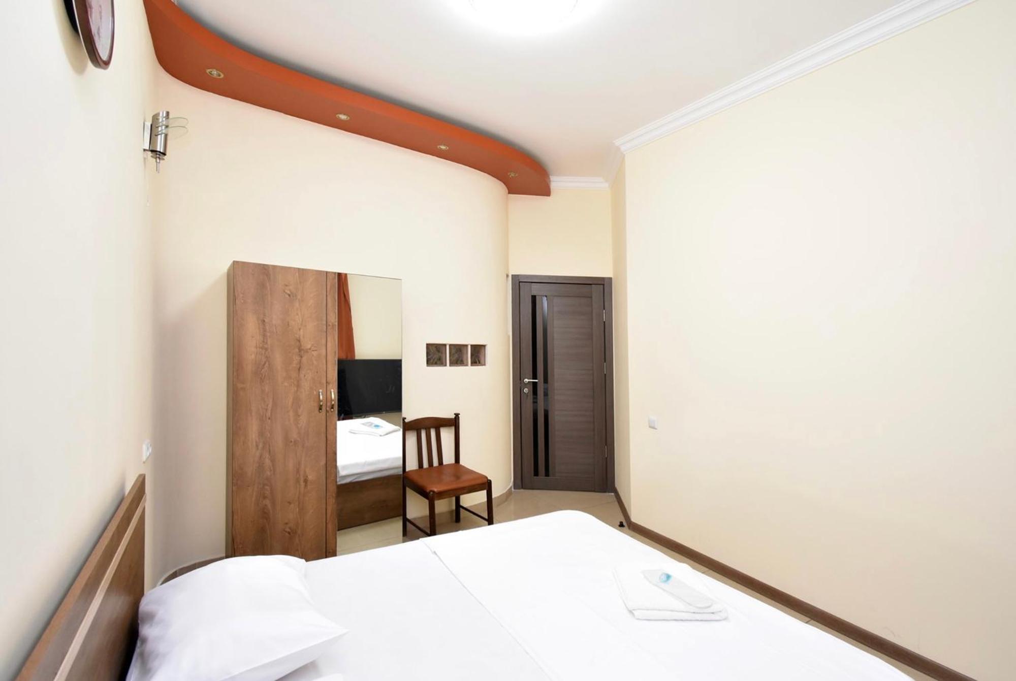 Hotel Costa Ереван Экстерьер фото