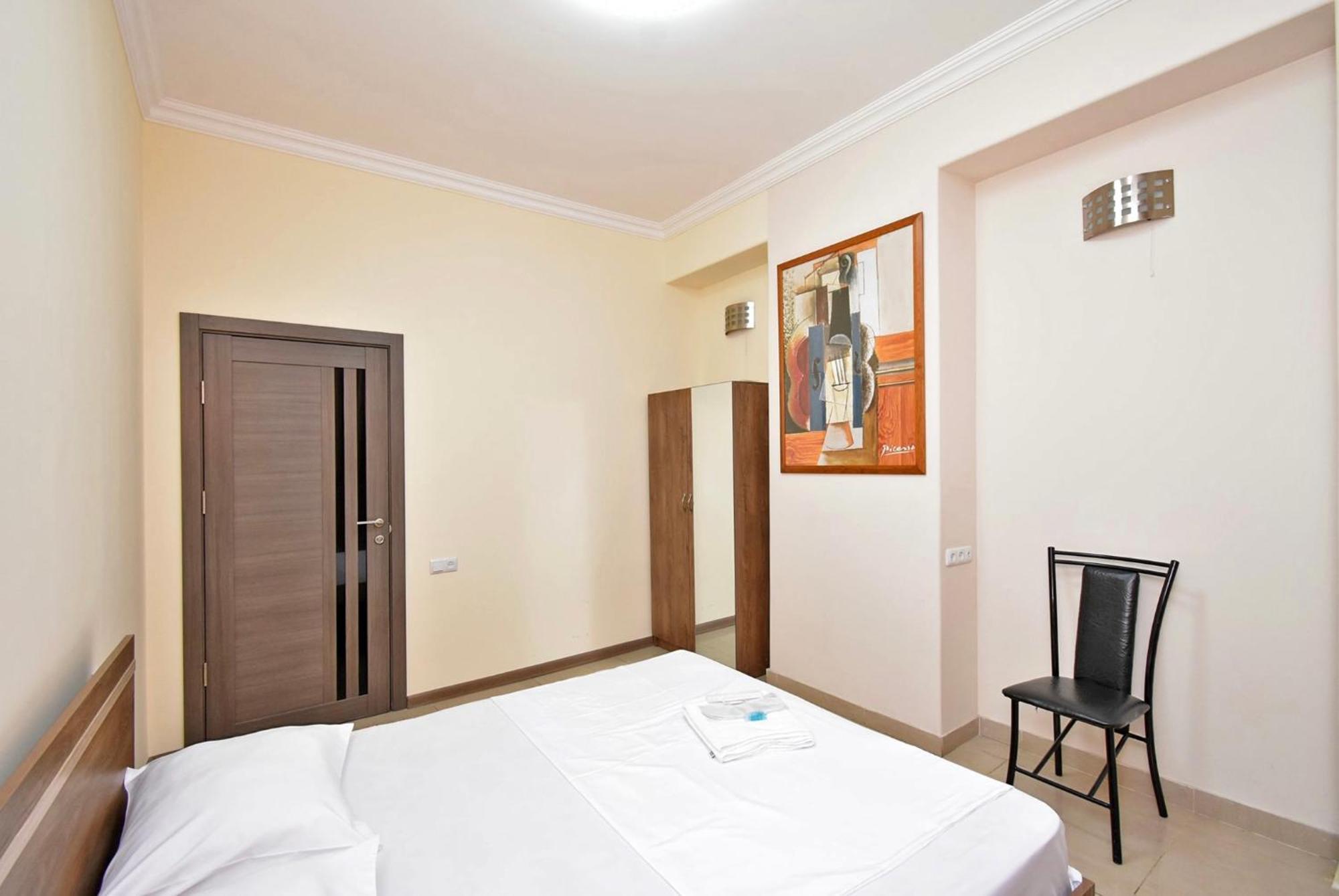 Hotel Costa Ереван Экстерьер фото
