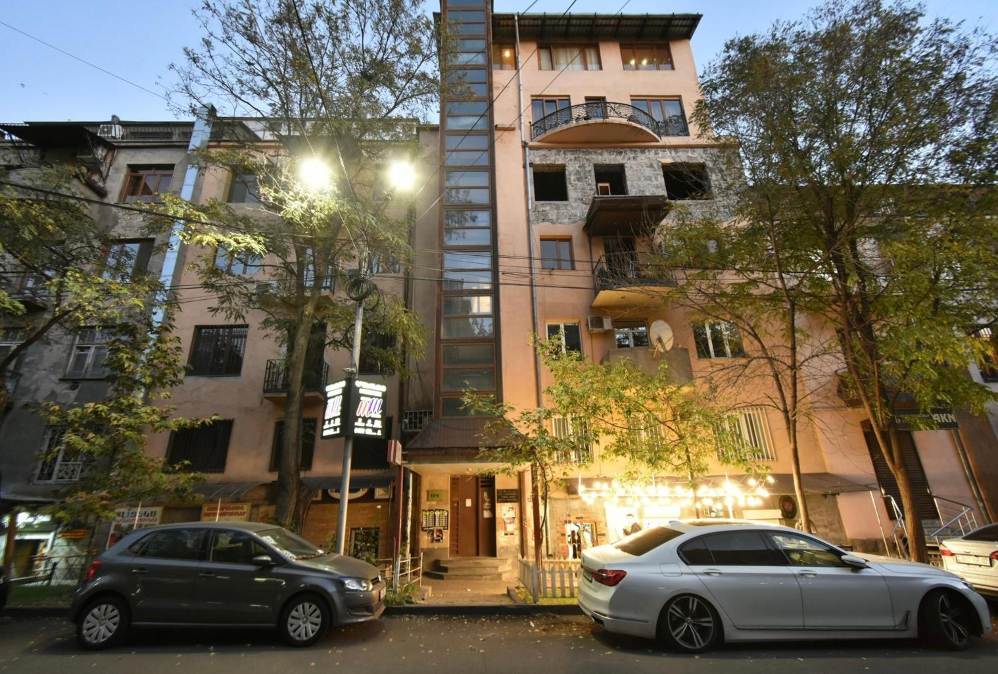 Hotel Costa Ереван Экстерьер фото