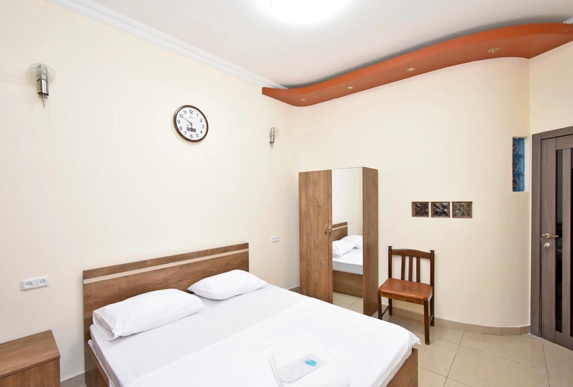 Hotel Costa Ереван Экстерьер фото