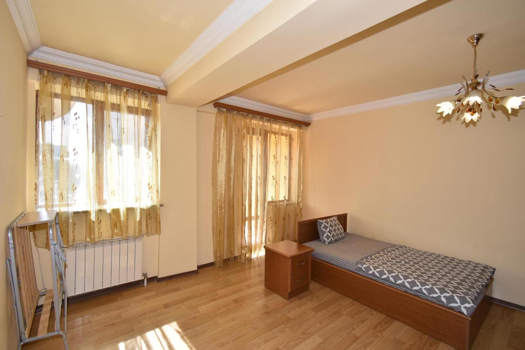 Hotel Costa Ереван Экстерьер фото